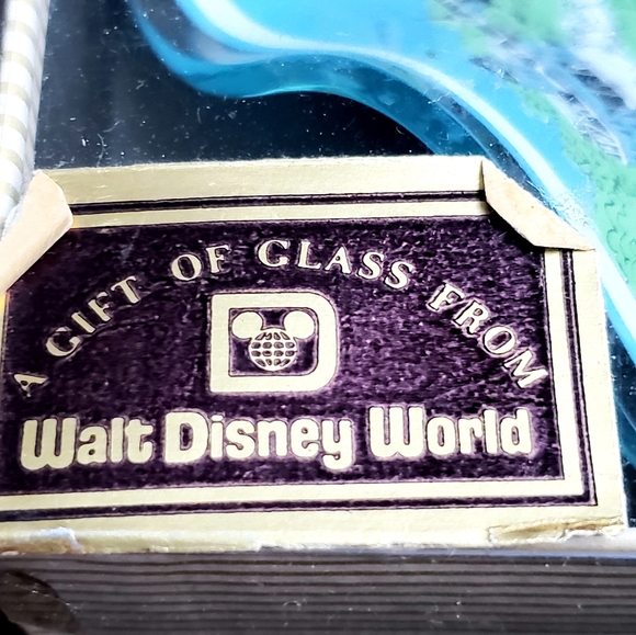 Vintage Walt Disney World MAGIC KINGDOM Blue Souvenir Glass Candy Plate - Picture 2 of 9
